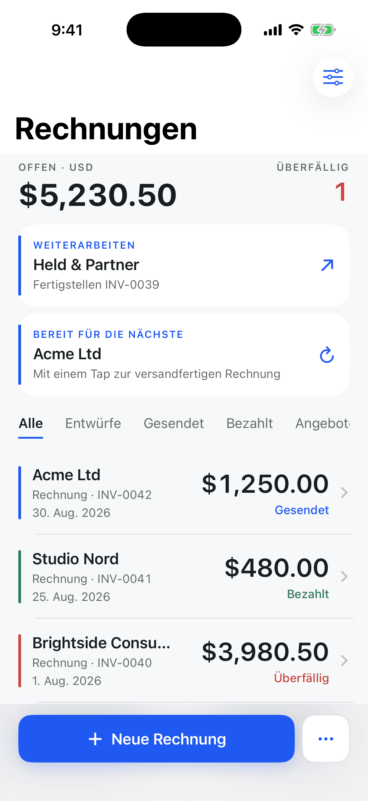 Invoice Maker Startseite mit Rechnungshistorie, offenen Beträgen und einem Vorschlag zum Wiederholen eines Auftrags.